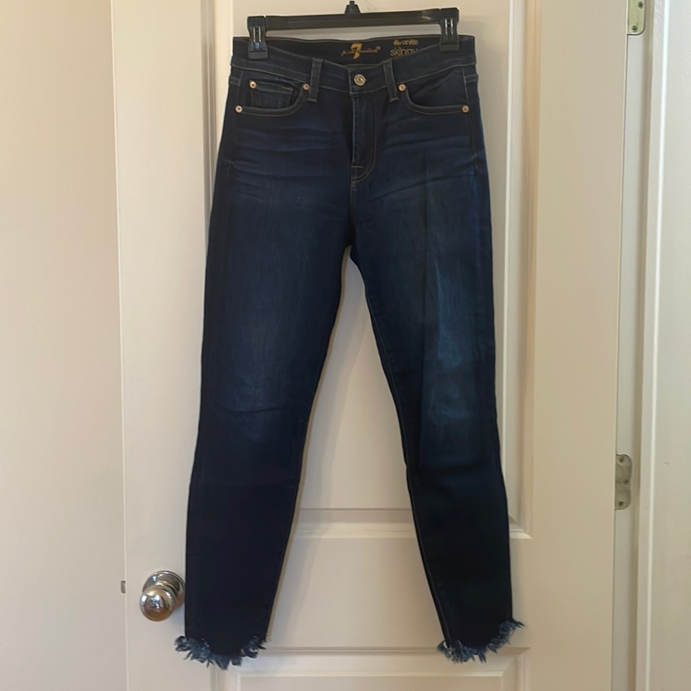 7 for All Mankind the Ankle Skinny in Blue Size 27.‎